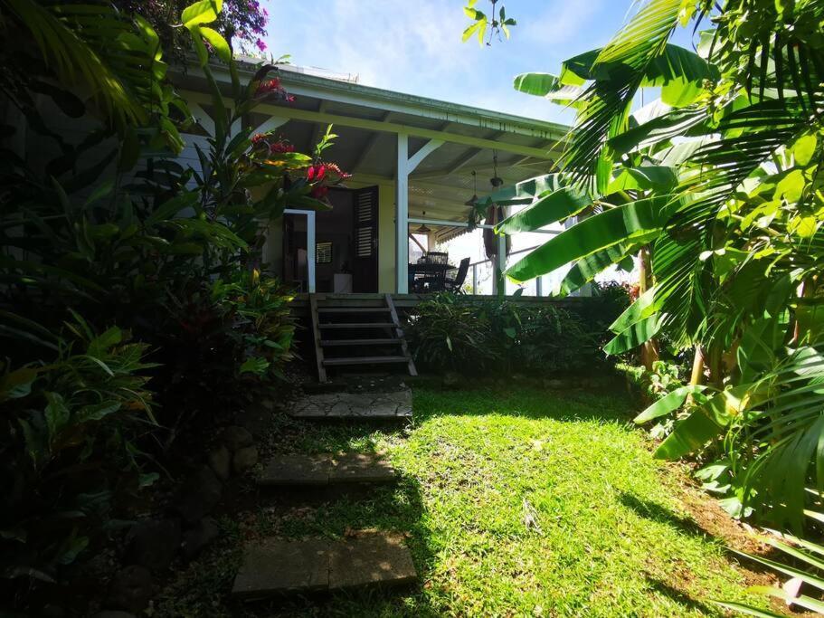 Bungalow Vue Mer Avec Jardin Сент-Люс Экстерьер фото